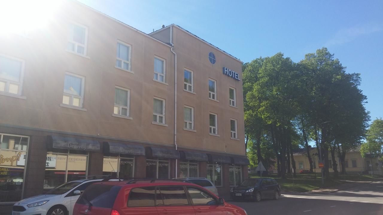 Отель Hotelli Uninen Loviisa Ловийса